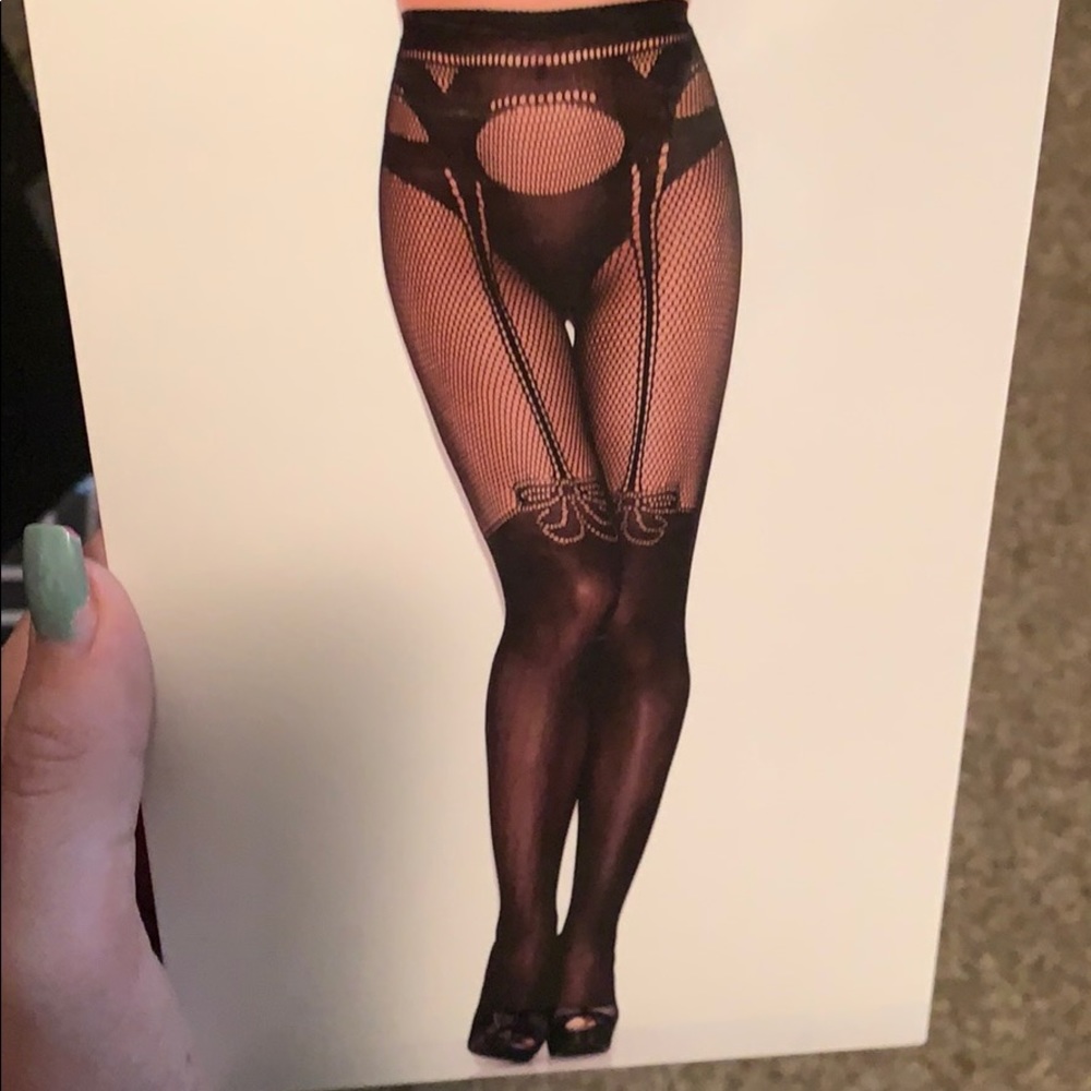 Faux garter